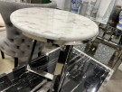 Manhattan sidebord - Sølv rustfritt stål understell & Hvit marmorplate thumbnail