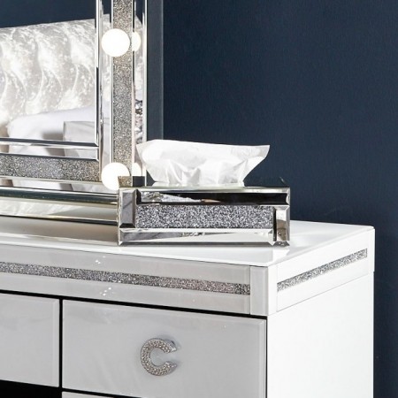 Dekorativ tissue box holder i speilglass og diamanter