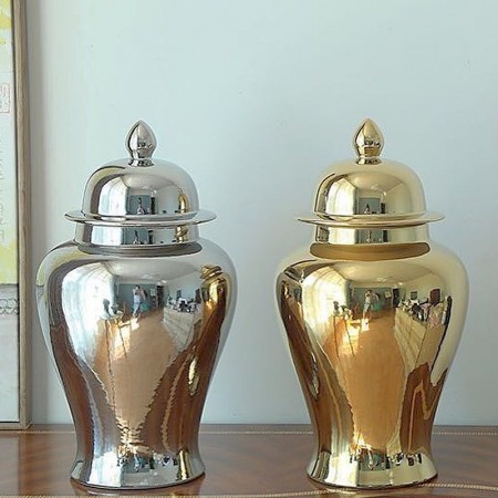 Dekorativ urne/vase i sølv finish H-46